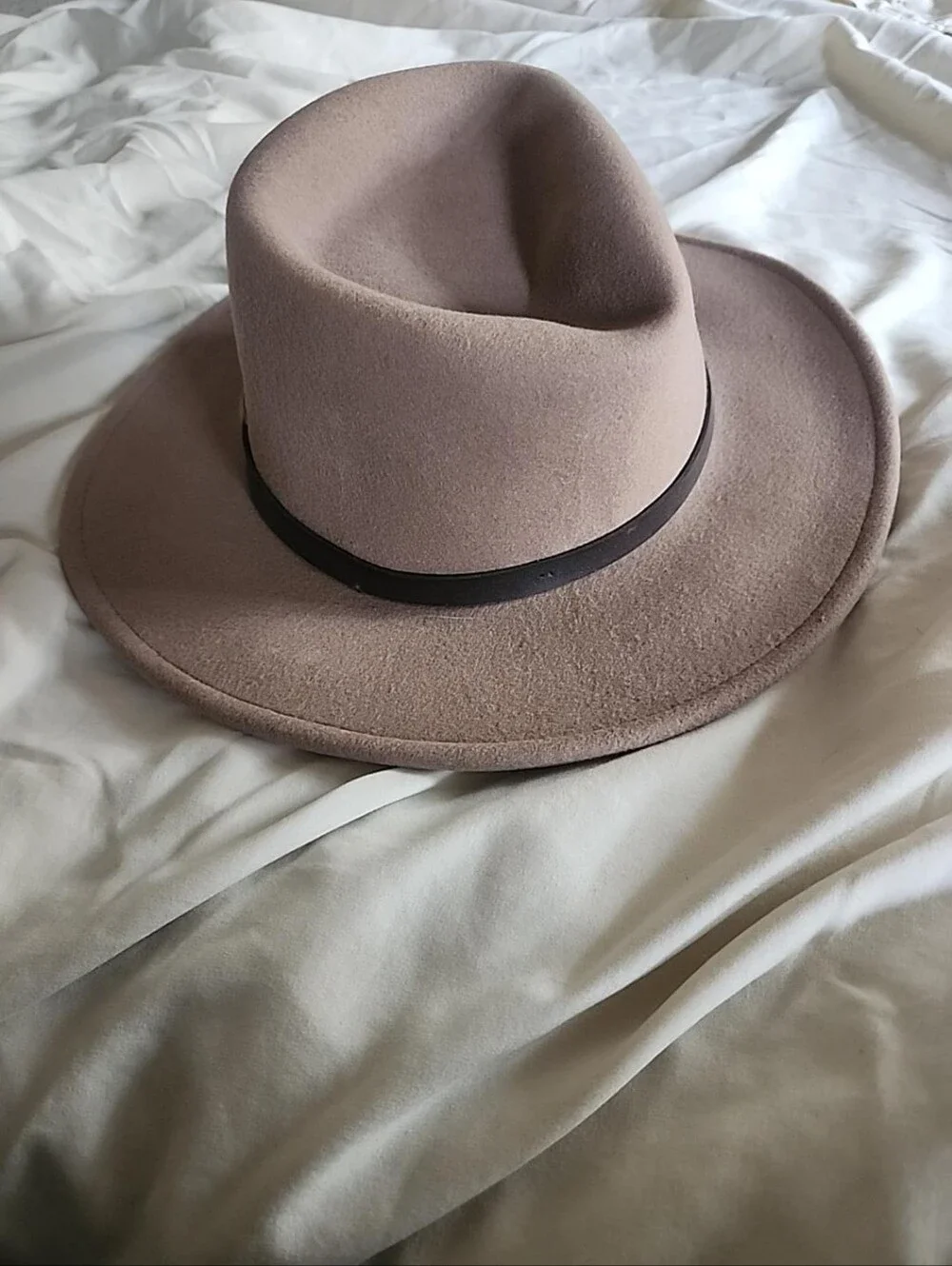 Vintage Scala Classics Four Seasons Felt Hat Taupe Brown Western Fedora Feather